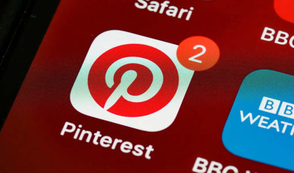 Designing Stunning Pinterest Pins with ChatGPT