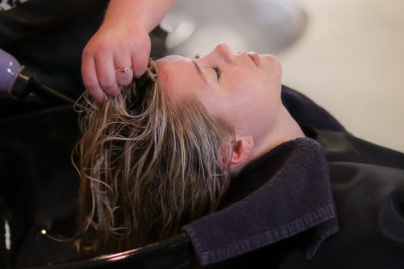 How a Hair Salon Can Benefit From Using Chatbots