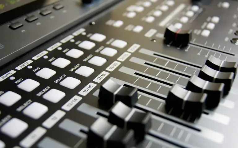 How to Use ChatGPT as a Lyrics Generator