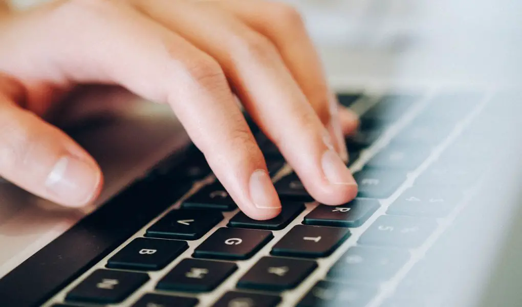 How to Write Persuasive Copy with ChatGPT