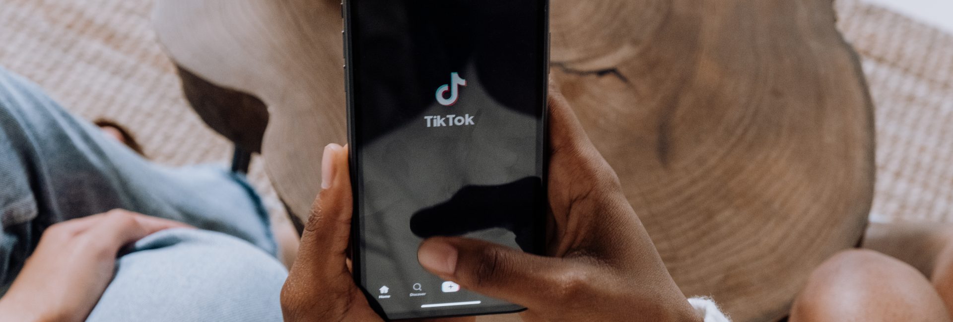 Boosting Ad Engagement on TikTok with ChatGPT: Tips and Strategies
